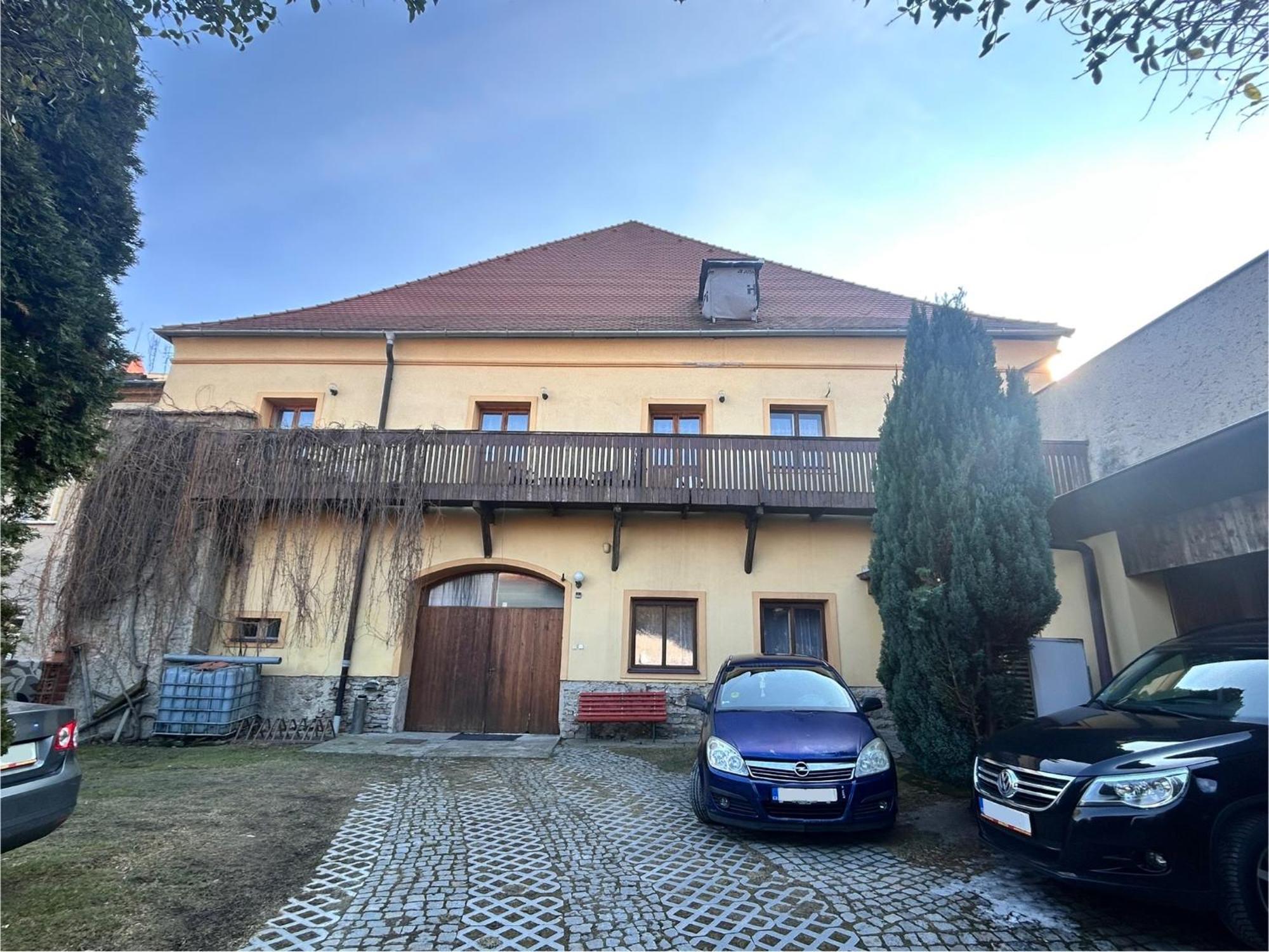 Restaurace A Penzion Podloubi Opočno 外观 照片